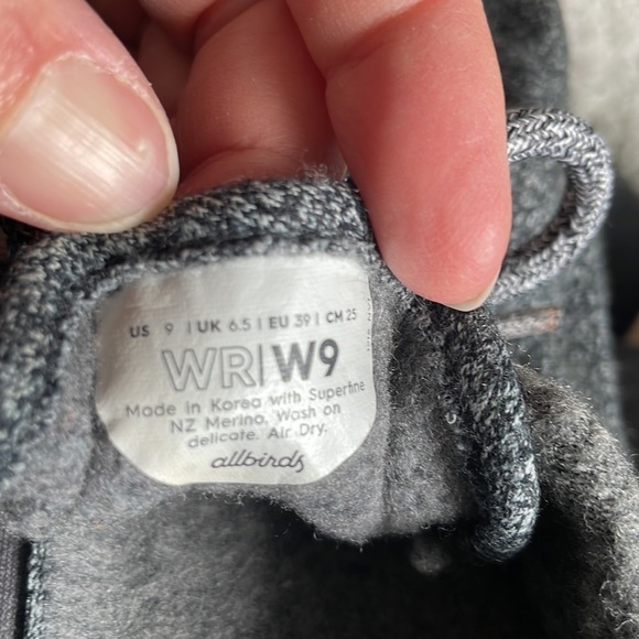 Allbirds - Picture 3 of 3